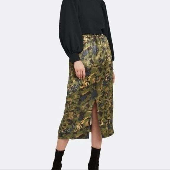 Sz 38 - Ladies Ganni Camo Skirt