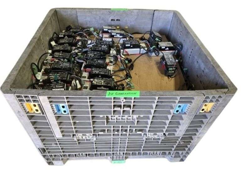 Pallet of 180 MOSS LED Cinque-LED DMX Dimmers With Power Supplies
