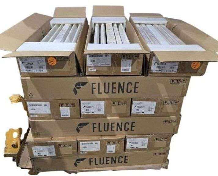 Lot of 18 Fluence LED Lights 1020W