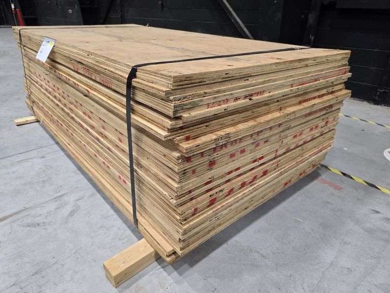 Lot of 40 - 3/4" Thick Plywood 4x8'