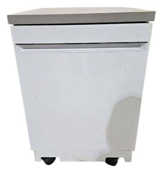 GE Dishwasher - 23.5" x 25.5" x 35"