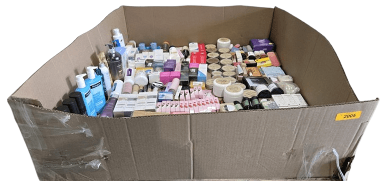 COSMETICS, HEALTH, BEAUTY - Lost Freight Lot