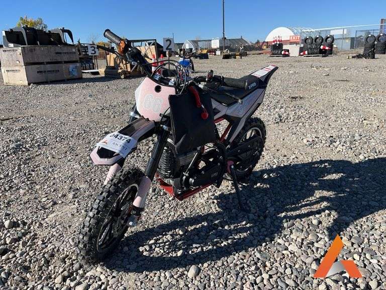 "Unused" Hawk X-Pro Youth Dirt Bike