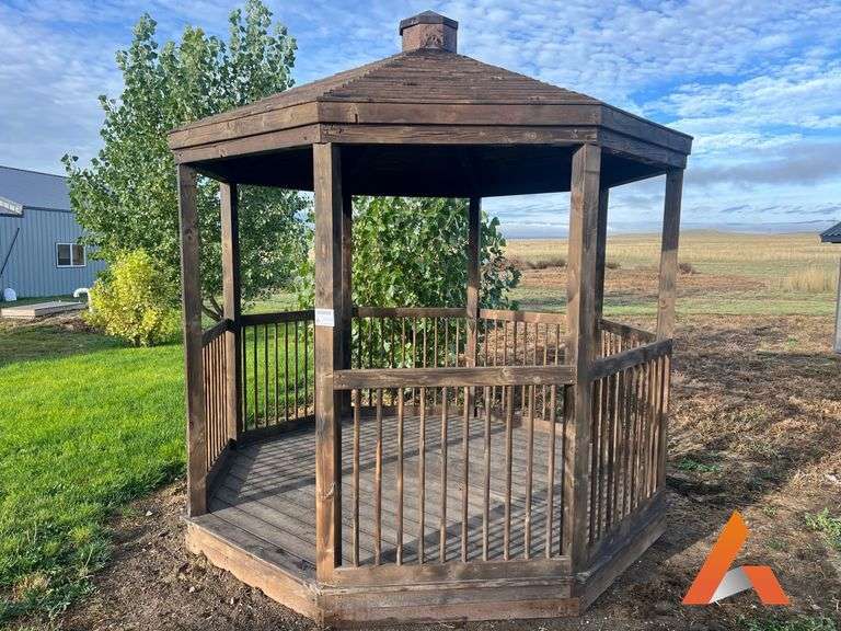 2025 10' X 10' Octagon Gazebo