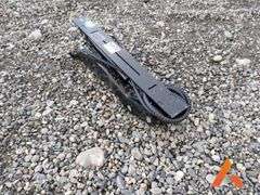 "Unused" 2025 GIYI GY-J7T CAT Excavator Thumb Excavator Attachments fit to CAT 7-9ton excavator