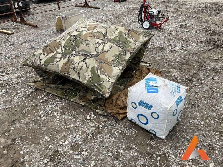 Camouflage Hunting Blind/ Target Bag