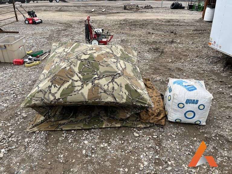 Camouflage Hunting Blind/ Target Bag