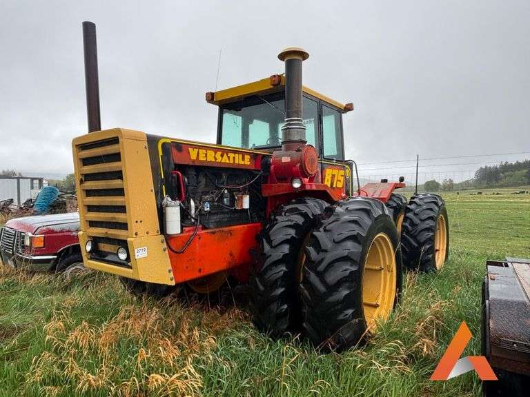 1979 Versatile 875 tractor