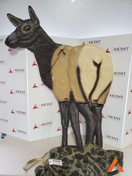 Folding cow elk decoy