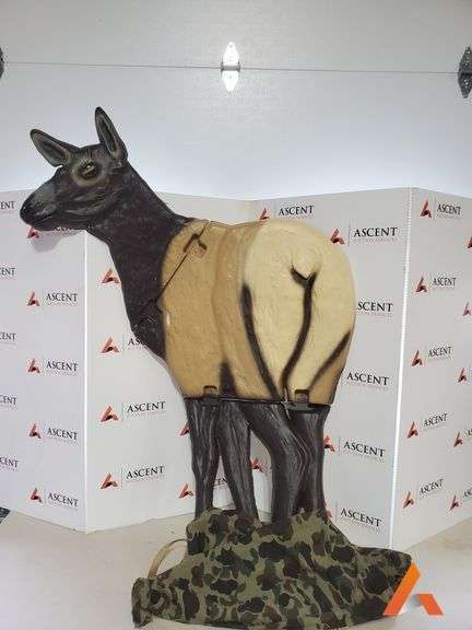 Folding cow elk decoy
