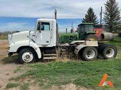 Inop Freightliner Semi