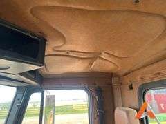 Inop Freightliner Semi