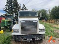Inop Freightliner Semi