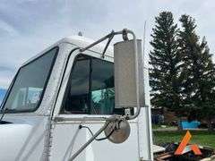 Inop Freightliner Semi