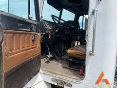 Inop Freightliner Semi