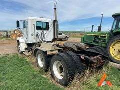 Inop Freightliner Semi