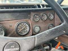 Inop Freightliner Semi