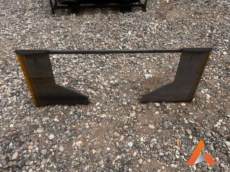Unused 2025 Wolverine ECOTRIC 3/8" Thick Quick Tach Cut Out Mount Plate