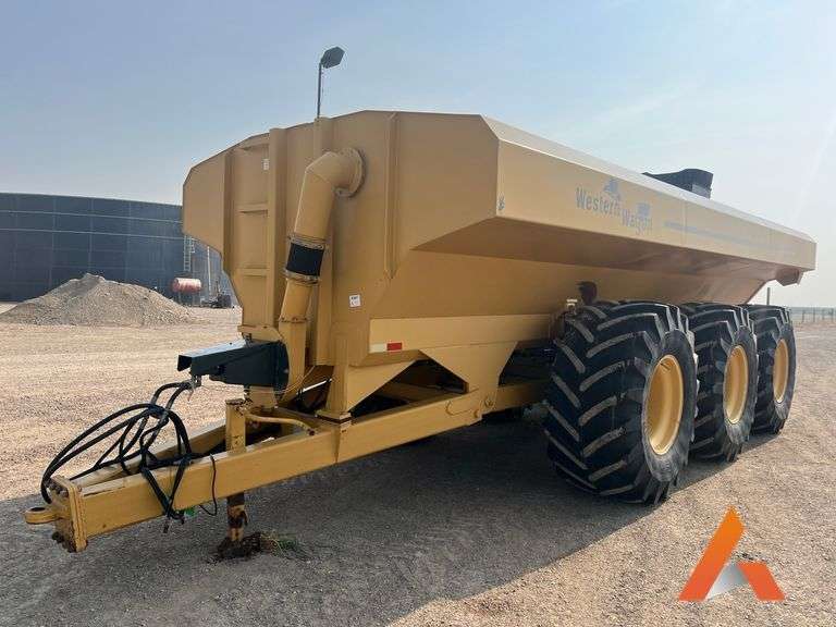 2003 Western Wagon 10,000 Gal Tri-Axle Water Tank