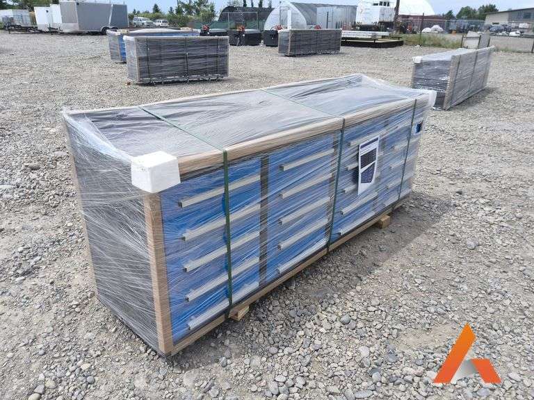 7' 20 Drawer Metal Work Bench