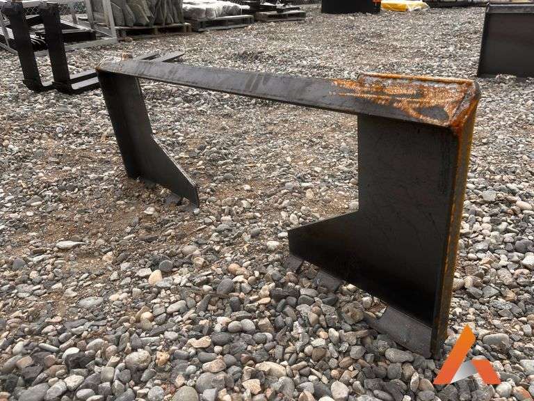 Unused 2025 Wolverine ECOTRIC 3/8" Thick Quick Tach Cut Out Mount Plate