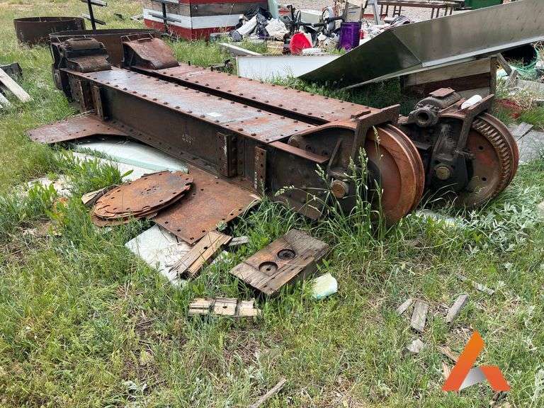 Rail System and Assorted Metal Pieces