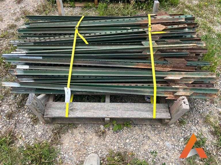 (100 +/-) Steel posts, 5.5 ft.