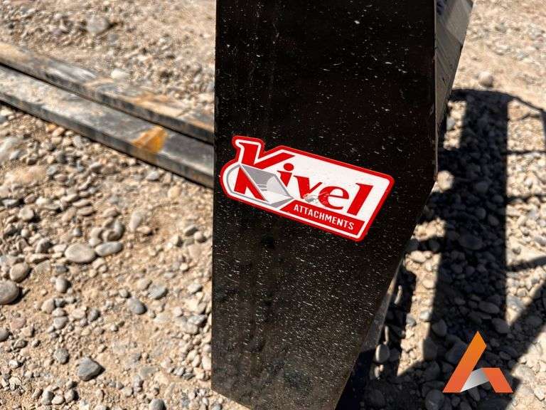 "Unused" 48" Kivel 3500# skid steer pallet fork attachment