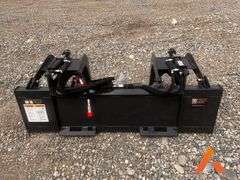 Unused 2025 Skid Steer Grapple Bucket Attachment 







Width:72 in