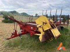 New Holland 1044 Bale Bed