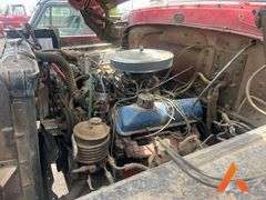 1969 Ford F700 truck w/ Vermeer mounted 42” tree spade
