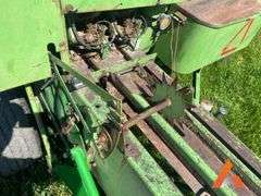 John Deere 467 Square Baler