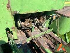 John Deere 467 Square Baler