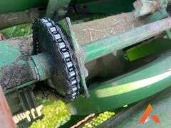John Deere 467 Square Baler