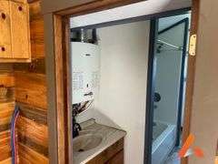 2017 14' X 40' Cabin