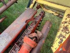 New Holland 1044 Bale Bed