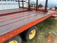 New Holland 1044 Bale Bed