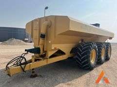 2003 Western Wagon 10,000 Gal Tri-Axle Water Tank