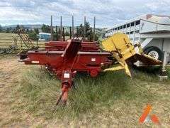 New Holland 1044 Bale Bed