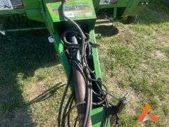 John Deere 535 Round Baler