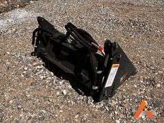 Unused 2025 Mini Skid Steer Combination Bucket, 48"