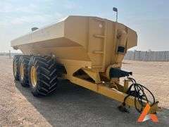 2003 Western Wagon 10,000 Gal Tri-Axle Water Tank