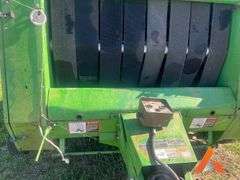 John Deere 535 Round Baler