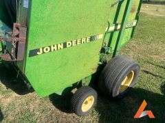 John Deere 535 Round Baler