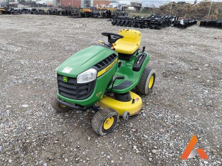 John Deere D105 Auto Riding Lawn Mower, 42"