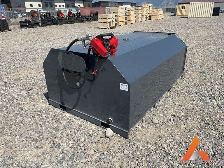 "Unused" 750 Gallon Fuel Tank on Skids w/ pump