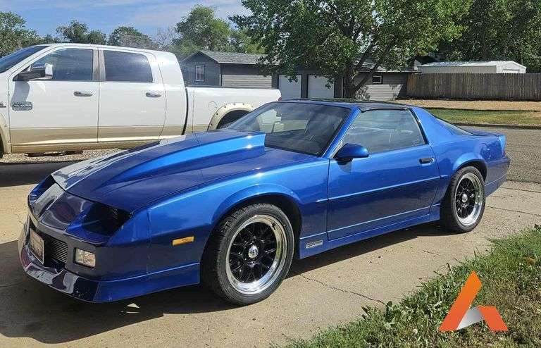 1990 Chevrolet Camaro RS Coupe,  VIN:  1G1FP23E6LL102195, Blue