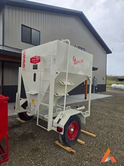 "Unused" Apache 3 Ton Portable Feed Bin