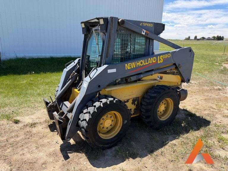 1999 New Holland LS 180 Skid Steer