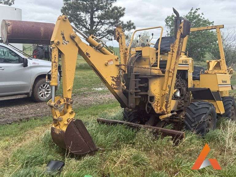 Vermeer V-450 Trencher